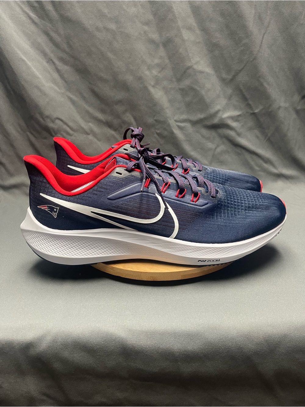 Men’s New England Patriots Navy Nike Air Zoom Pegasus 39 - Size 12.5M